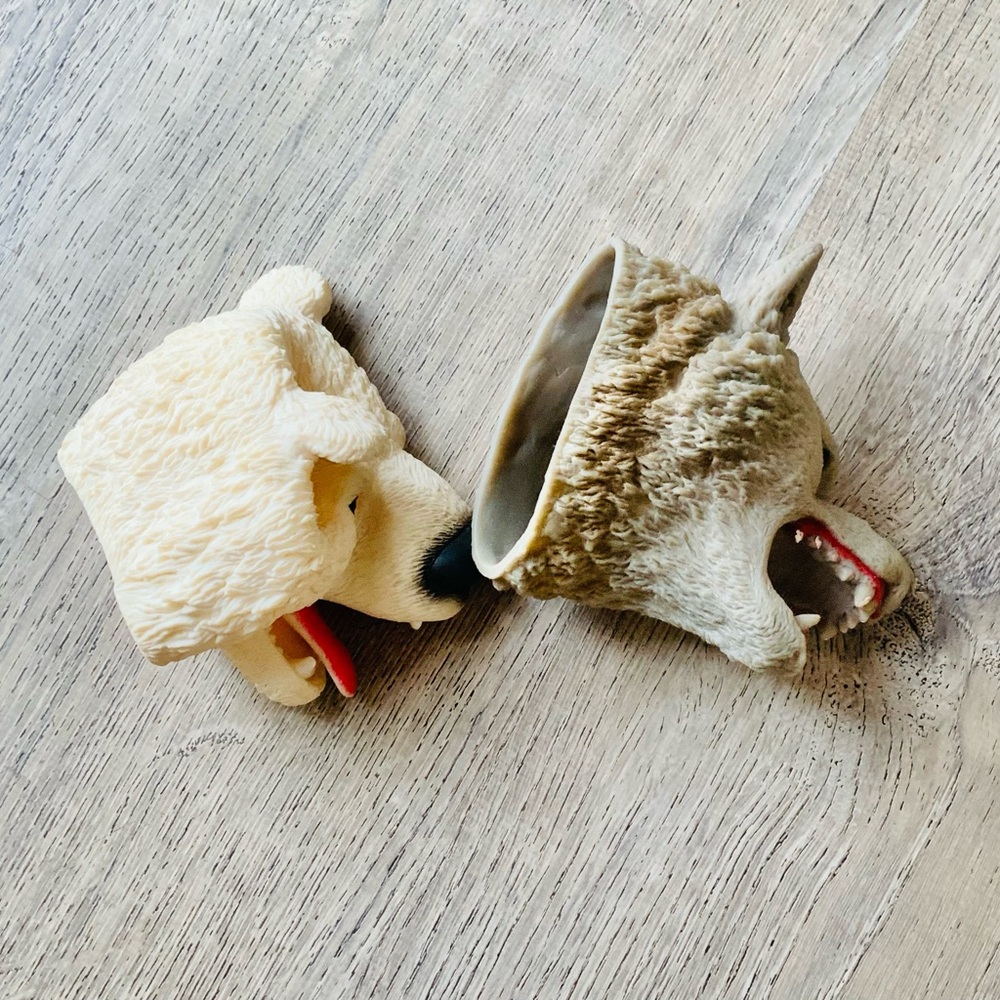 Set of 2 Hand Puppets Wolf & Polar Bear Puppet Toys - Picture 2 of 6
